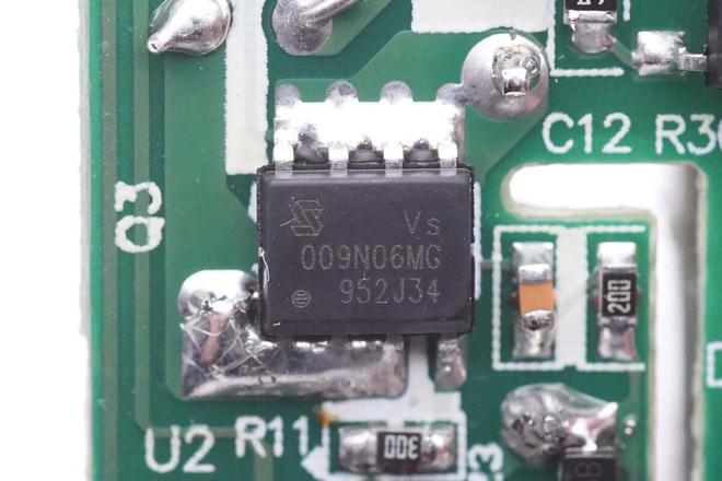 内置美思迪赛MX6911主控芯片联想20W快充充电器拆解(图9)