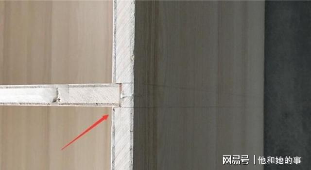都说定制衣柜好但看到师傅现场做的后我直接就要了电话(图2)