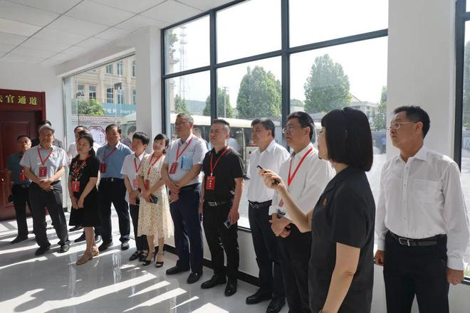 “学思想 广纳言 建新功”代表委员交叉视察人民法院“淮北行”(图1)