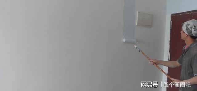 怪我想法太天真！精装房拎包入住这白墙里有猫腻补刷前搞清楚(图1)