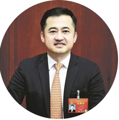两会特辑 建言献策这些提案来自长江校友走出衰退(图1)