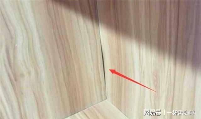 验收木工时没想到师傅主动把问题给指出来并且这样解释(图1)
