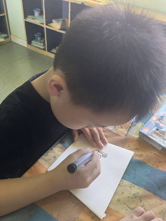 上海小哈佛幼儿园“美术材料资源的开发与运用”废旧及生活材料篇(图9)