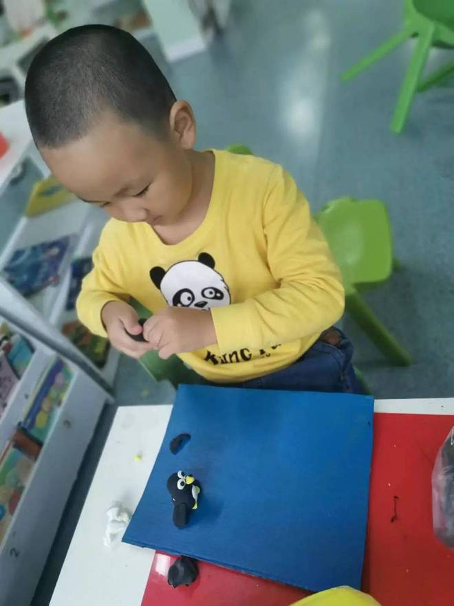 上海小哈佛幼儿园“美术材料资源的开发与运用”废旧及生活材料篇(图21)