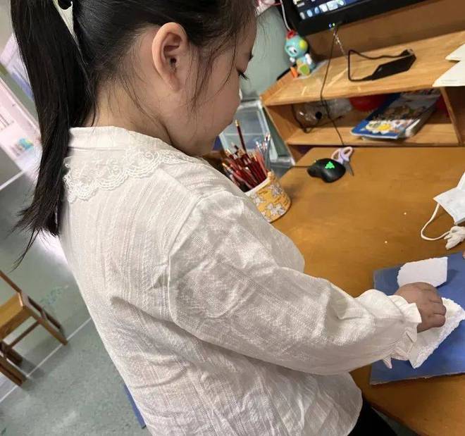 上海小哈佛幼儿园“美术材料资源的开发与运用”废旧及生活材料篇(图20)