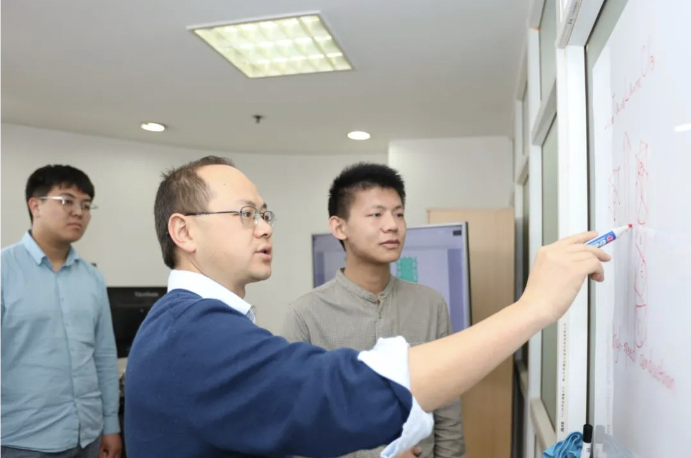 【牢记嘱托建新功】中国科学报｜这个实验室《自然》《科学》论文成堆原来幕后有帮手(图1)