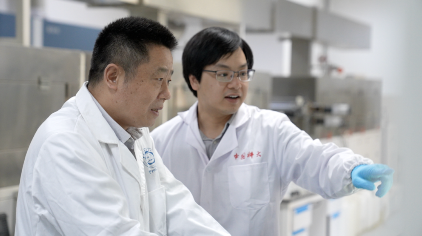 【牢记嘱托建新功】中国科学报｜这个实验室《自然》《科学》论文成堆原来幕后有帮手(图3)
