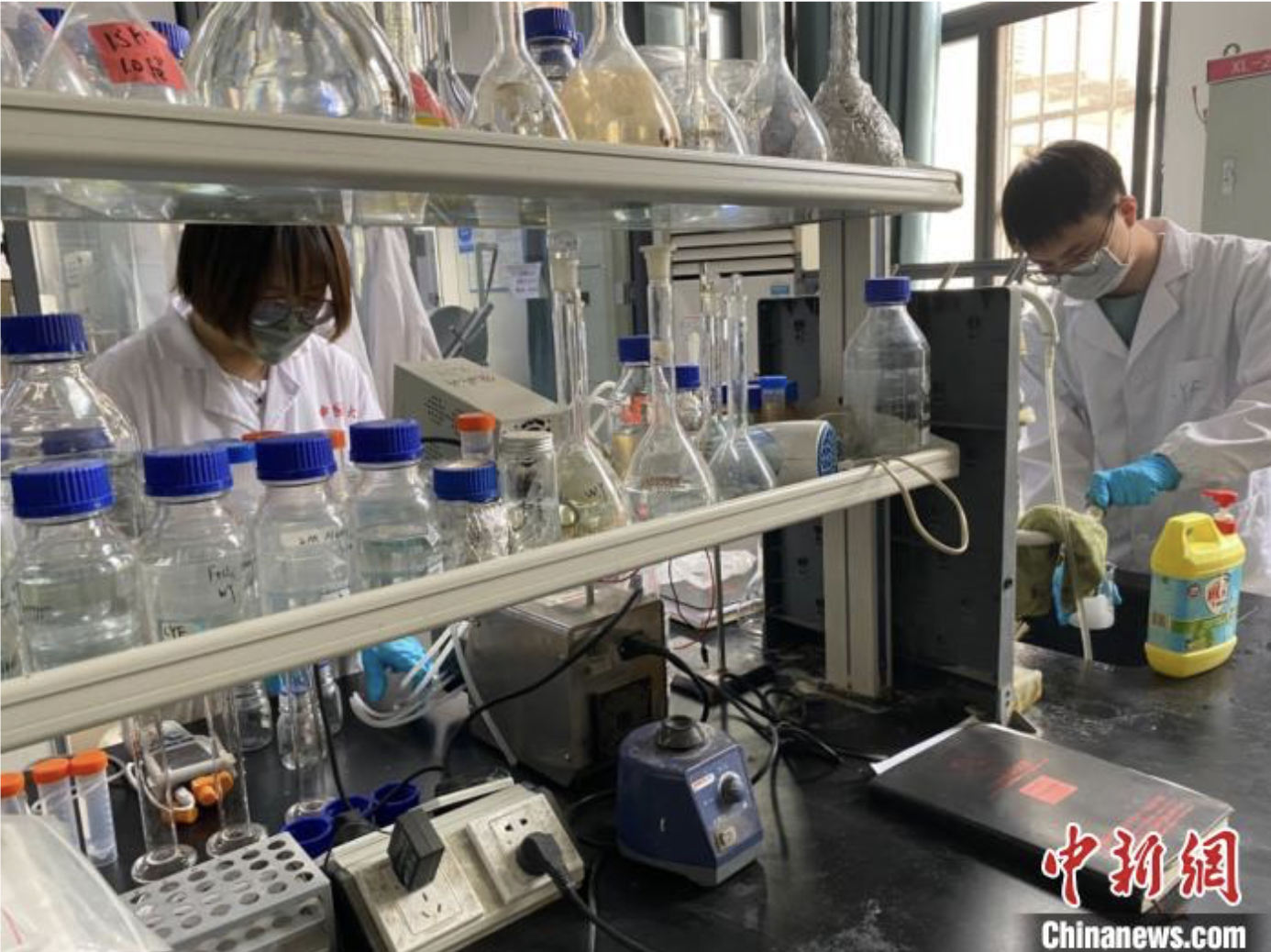 【牢记嘱托建新功】中国新闻网｜中国科大团队为“离子膜”注入“芯”(图2)