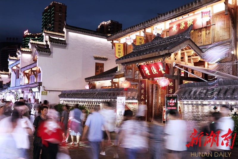 灯影弦歌夜未央——解读常德河街的夜经济消费(图3)