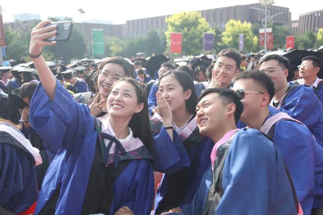 内蒙古大学建校66周年——锚定“双一流”担使命 砥砺新征程建新功(图3)