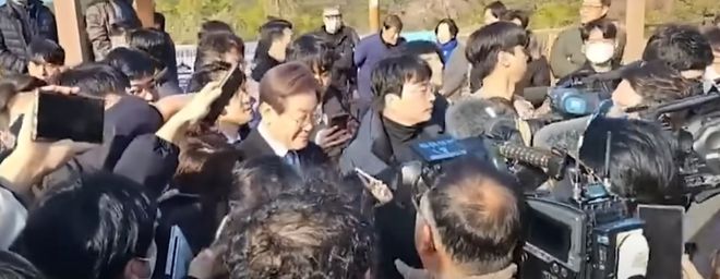 韩国全面围剿抗日反美的李在明！党内叛徒建新党尹锡悦出手针对(图5)