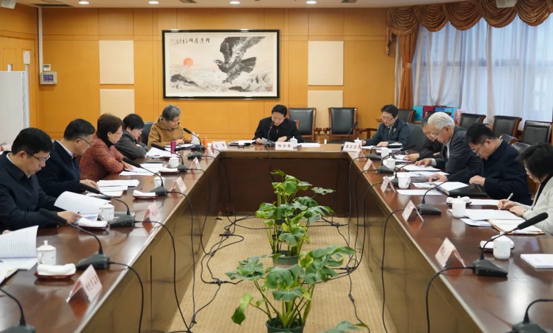 嘉定区委常委会召开主题教育专题民主生活会(图1)