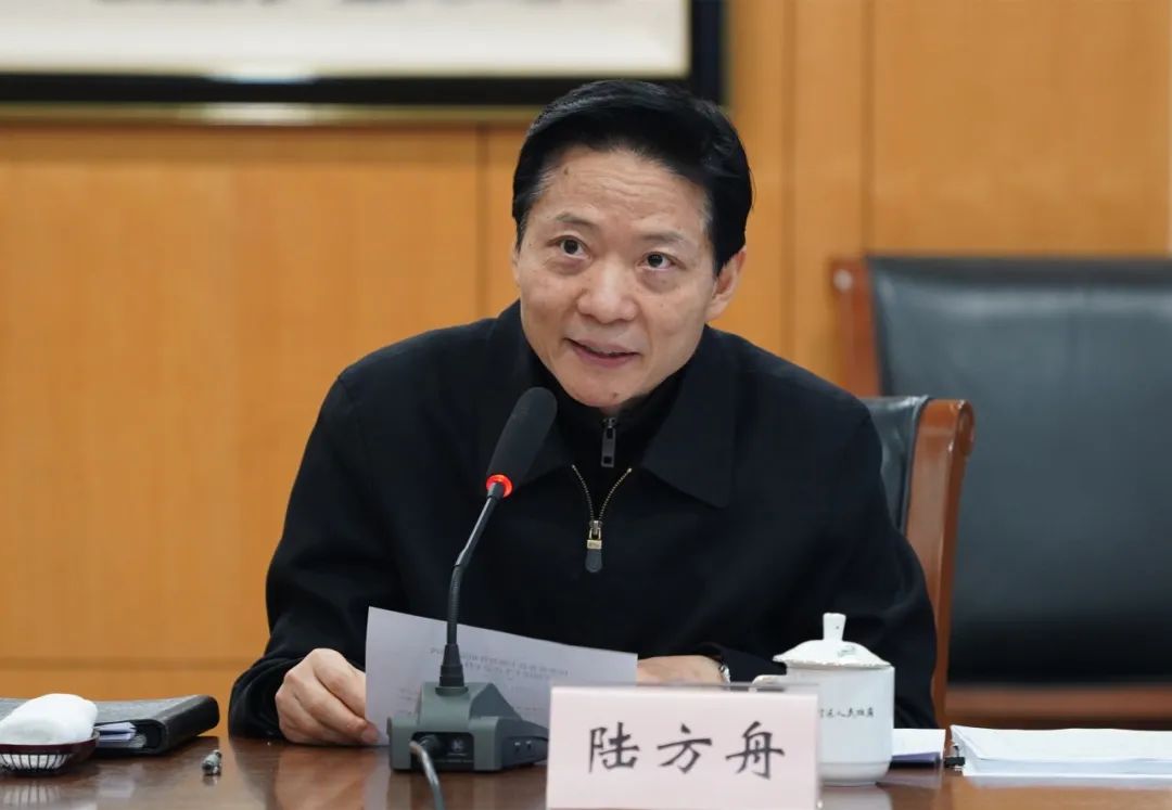 嘉定区委常委会召开主题教育专题民主生活会(图2)