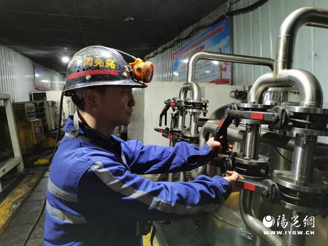 陕煤蒲白建新煤化：他们在岗位上书写“敬业福”(图2)