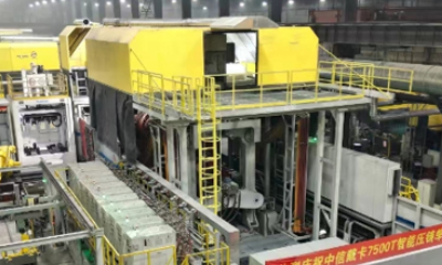 助力加速汽车轻量化变革！“洛阳造”高压压铸机再建新功(图1)
