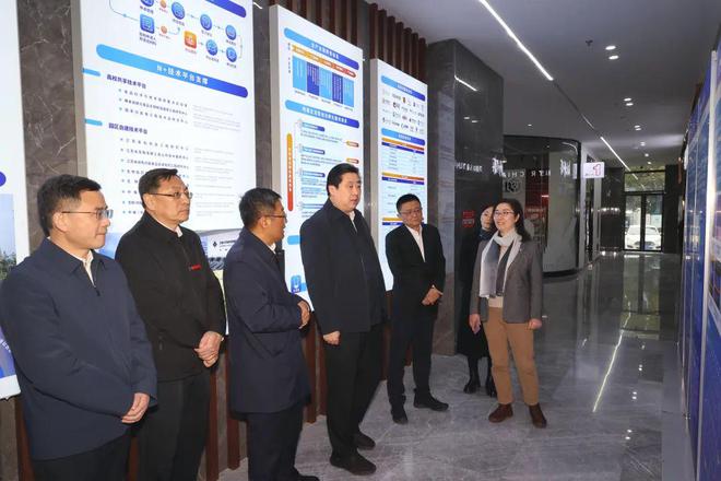 赵建军围绕产业科技创新调研江南大学和无锡学院(图1)