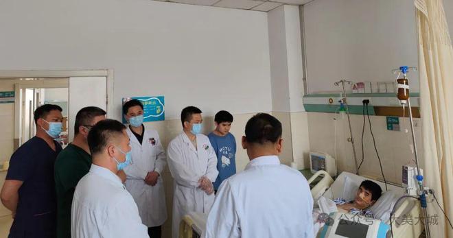 县医院：医者担当践初心  健康守护建新功(图2)