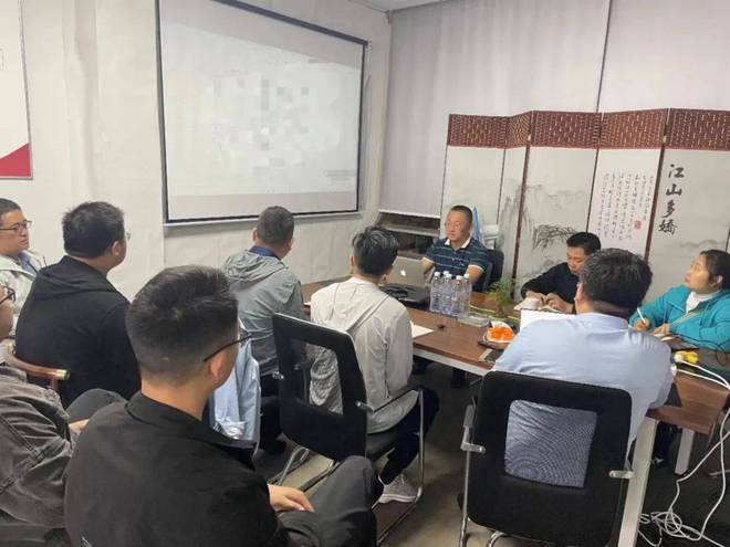 热烈祝贺蓝固胶业正式进驻西安市场引领胶粘剂行业新浪潮！！(图2)